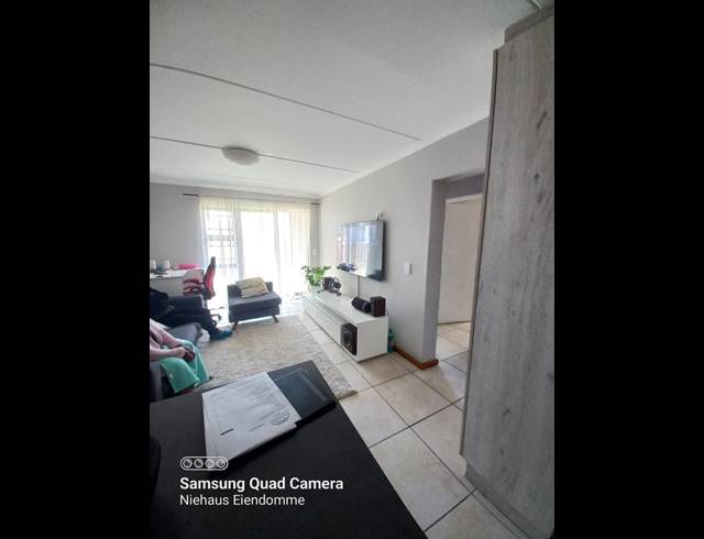 2 BEDROOM PROPERTY TO RENT IN GULDENLAND